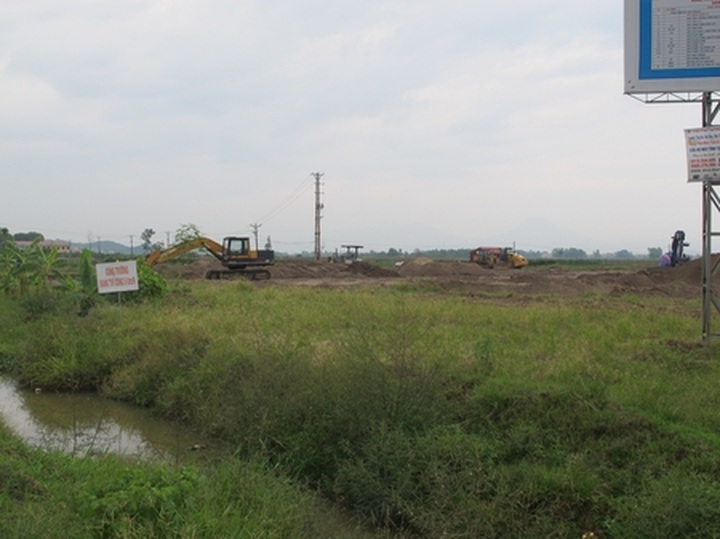 Huge urban area projects abandoned in Me Linh - 9