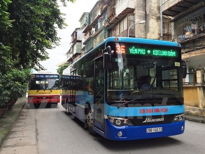 25 free-WiFi new buses run in Hanoi - 1