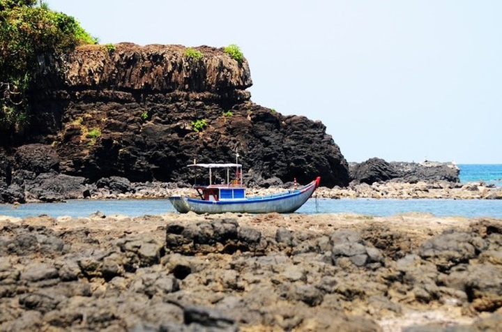 11 million year old volcano in central Vietnam - 7 11 million year old volcano in central Vietnam - 7