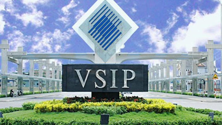 Singapore among top three investors in Vietnam - 1