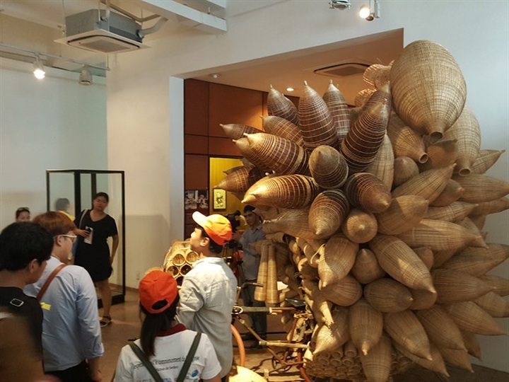 Asian students take part in Summer University in Hanoi - 1