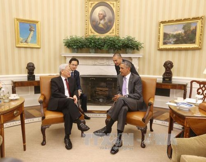 Party leader holds talks with US President - 1