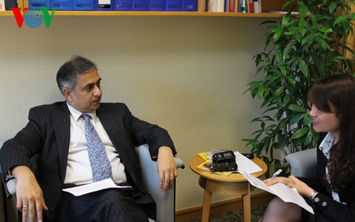 Forty years on: Vietnam moving on right path - 1