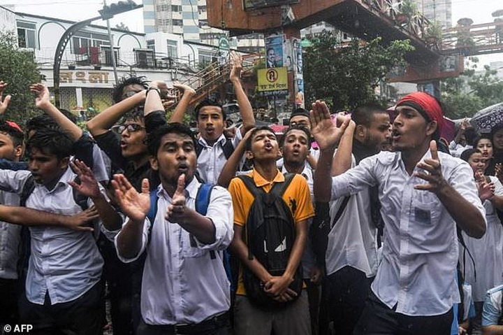 Nationwide student protests enter fifth day in Bangladesh - 1 Nationwide student protests enter fifth day in Bangladesh - 1