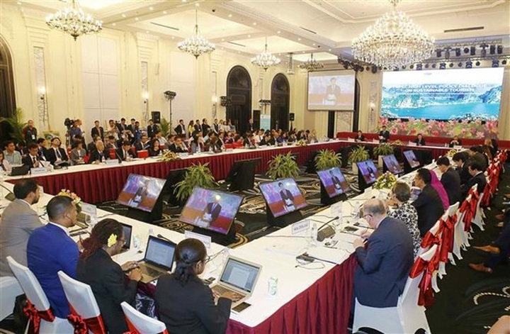 APEC dialogue on sustainable tourism opens in Quang Ninh - 1 APEC dialogue on sustainable tourism opens in Quang Ninh - 1