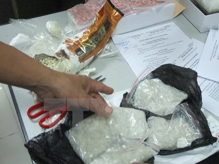Vietnamese, Lao police arrest cross-border drug traffickers - 1