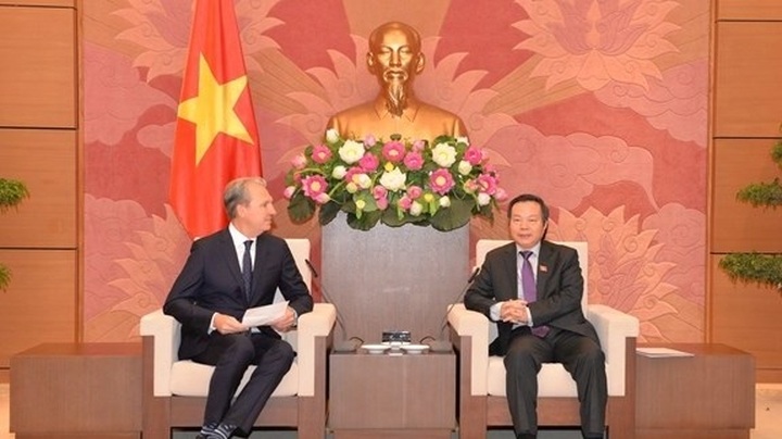 US group transfers pharmaceutical production technology to Vietnam - 1 US group transfers pharmaceutical production technology to Vietnam - 1