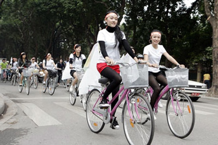 Hanoi's 'back to bicycle' movement meets opposition - 1