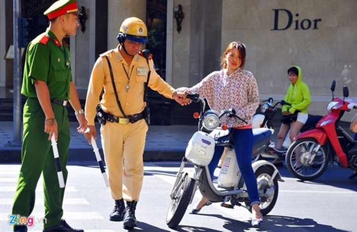 Hanoi records nearly 50% of Vietnam's traffic violations - 1