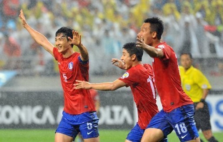 Tempers flare ahead of Asian World Cup qualifying - 1