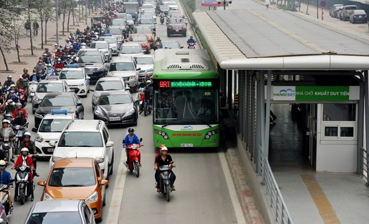 Other vehicles could use BRT lanes - 1