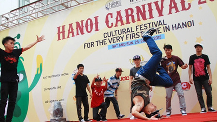 First ever Hanoi Carnival features diverse cultures - 1