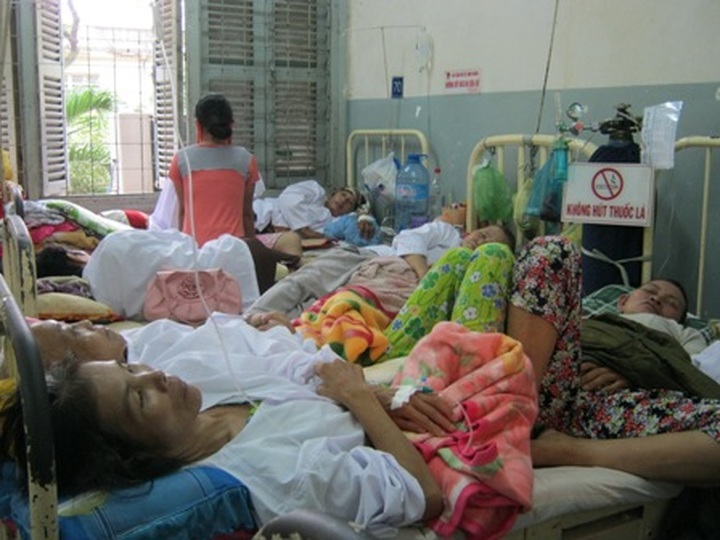 Health Minister admits hospitals face serious overcrowding - 2