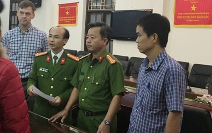 Human trafficking ring busted - 1