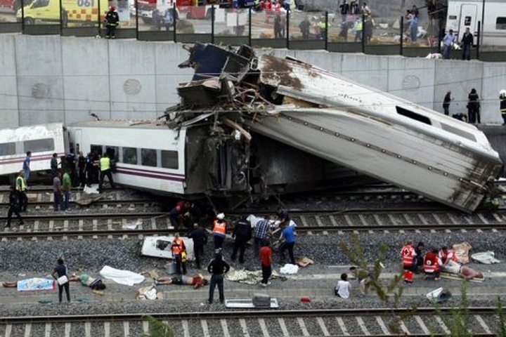 Rescuers scour debris after Spain train crash kills 77 - 1