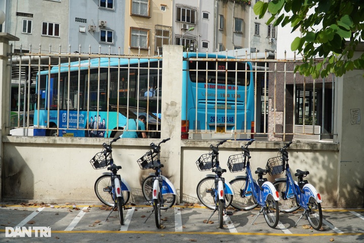 Hanoi public bicycle service falls short of expectations - 1 Hanoi public bicycle service falls short of expectations - 1