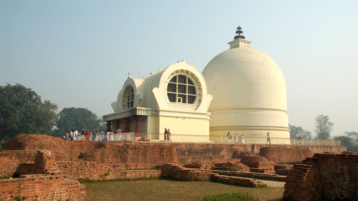 Vietnamese tourists spend more on spiritual tours - 3 Vietnamese tourists spend more on spiritual tours - 3