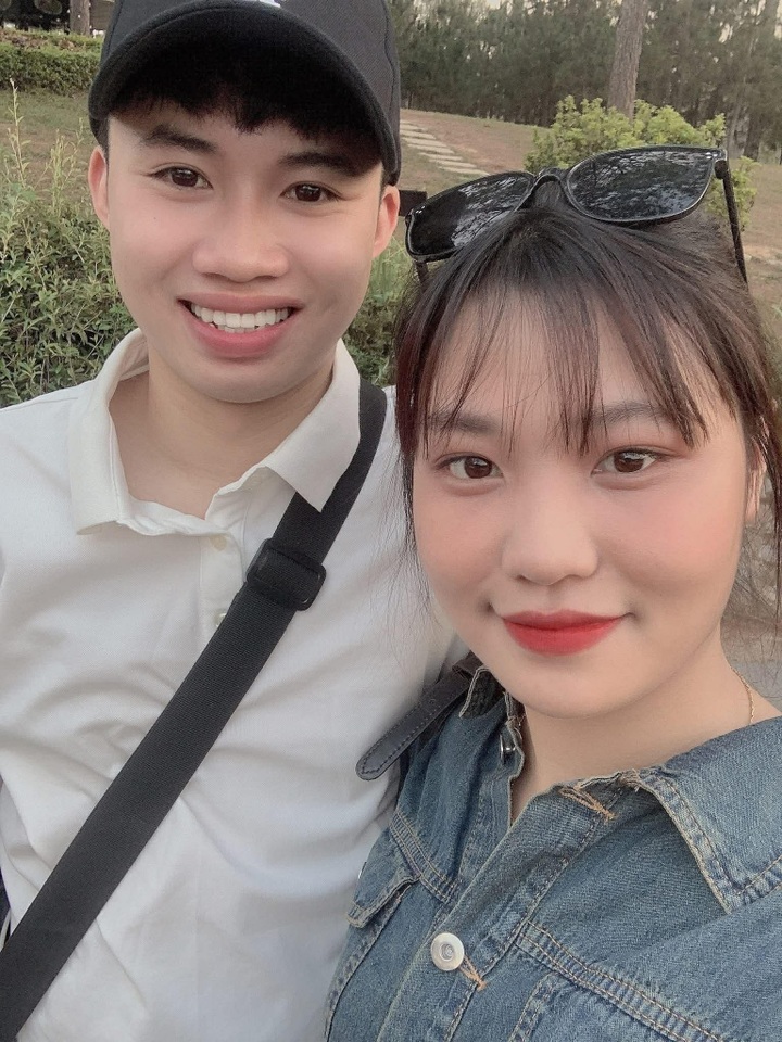 Hanoi men save elderly man from river during chilly weather - 2