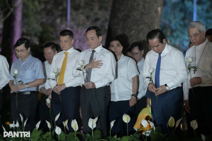 Ho Chi Minh City inaugurates Covid 19 memorial park - 4