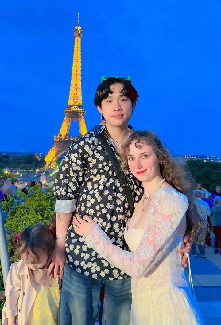 German bride falls in love with Vietnamese cuisine - 2