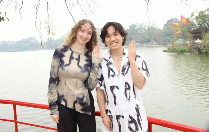 German bride falls in love with Vietnamese cuisine - 1