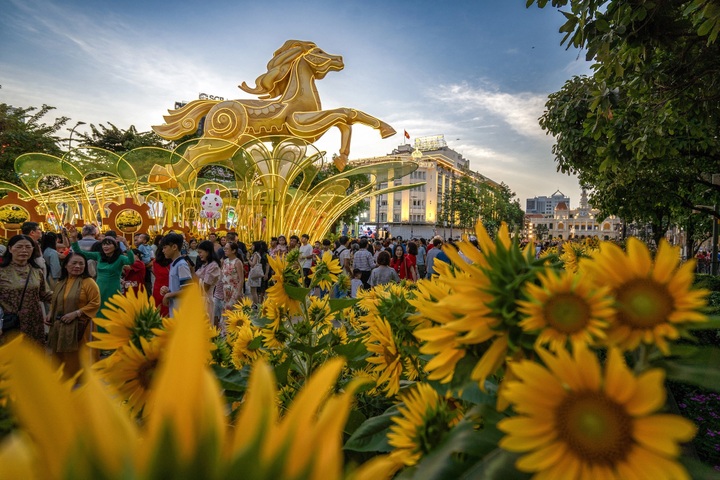 Award-winning ‘Spring Colours’ photo contest entries honoured - 10