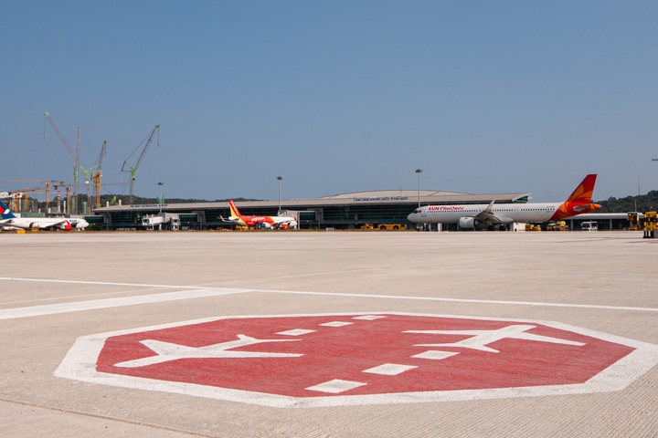Phu Quoc airport expects 44 per cent holiday surge - 1