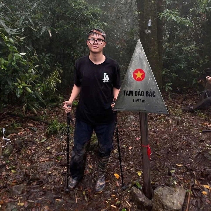 Missing Hanoi student found after Tam Dao trek ordeal - 2