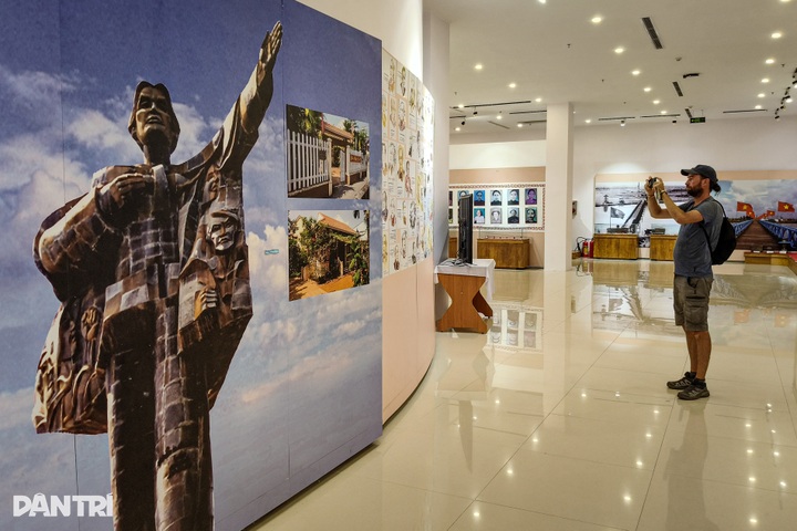 Danang monument honours Heroic Vietnamese Mothers - 6