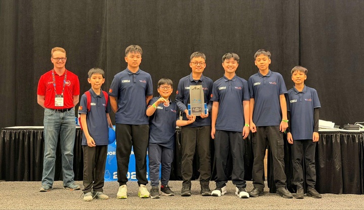 Vietnamese students continue to assert standing at world robot contest - 3