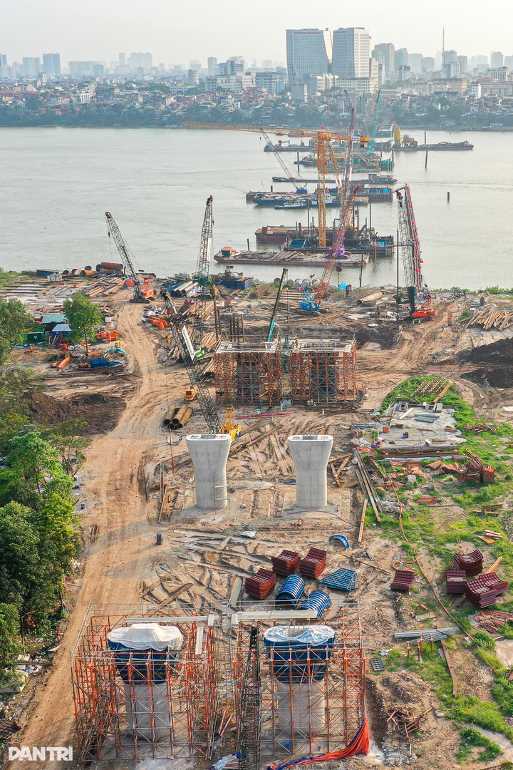 Four Hanoi Red River bridges begin to take shape - 13