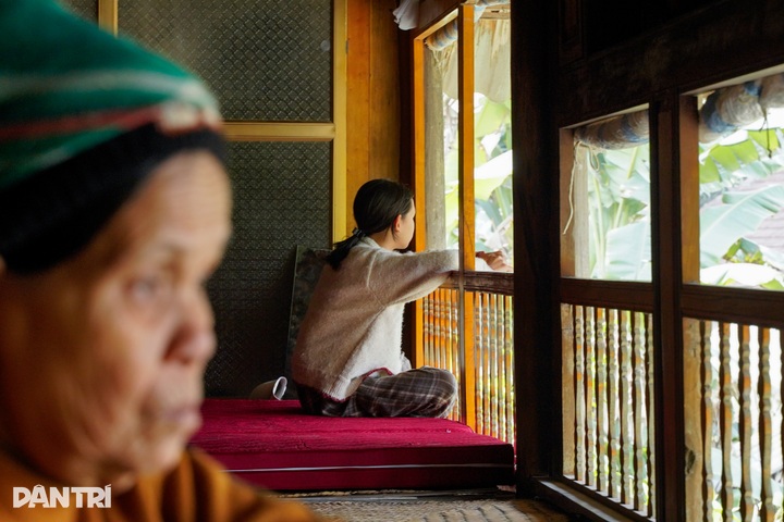 Dantri readers help three children in Lao Cai stay in school - 3