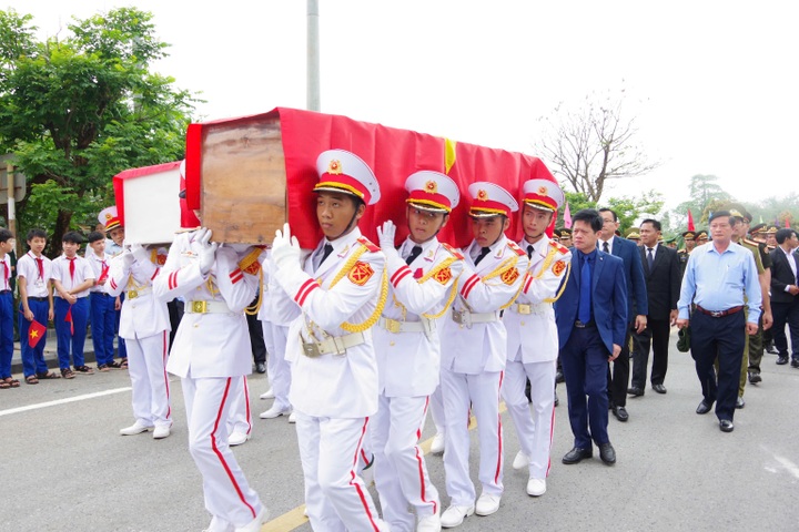 Vietnam repatriates remains of 28 soldiers from Laos - 1