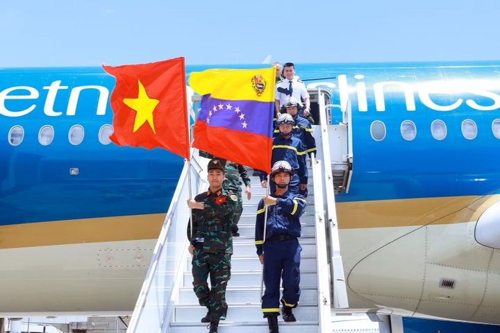 Vietnamese team arrives in Venezuela, ready for quake relief - 1 Vietnamese team arrives in Venezuela, ready for quake relief - 1