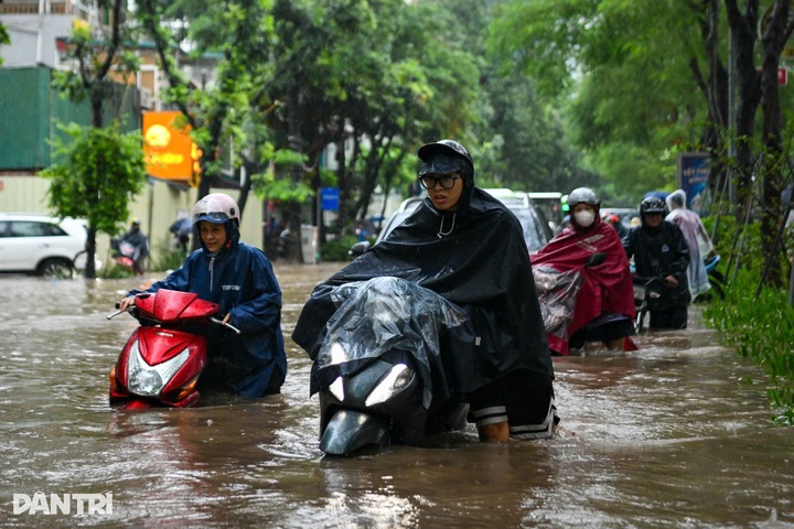 Northern region braces for widespread heavy rain, storm nears East Sea - 1