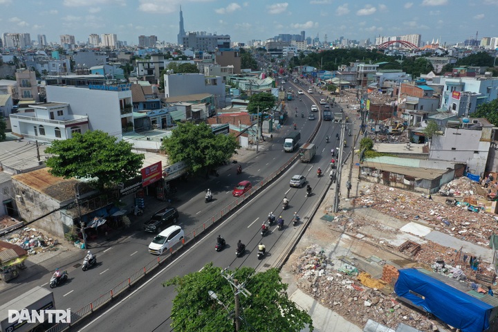 Ho Chi Minh City speeds up site clearance as urban landscape shifts - 8