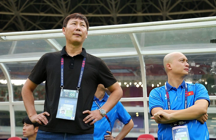 Coach Kim Sang Sik: "I apologise to Vietnam fans" - 2 Coach Kim Sang Sik: "I apologise to Vietnam fans" - 2