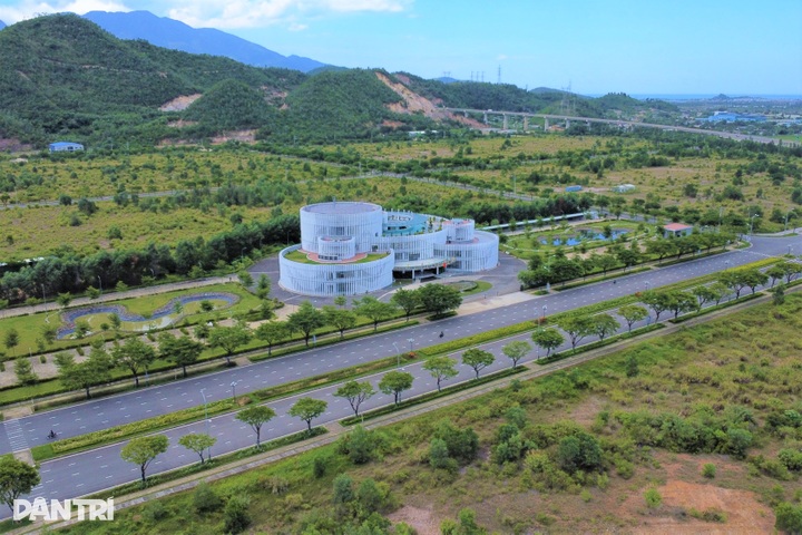 ASCO Industries plans USD 20 million aircraft parts plant in Danang - 1