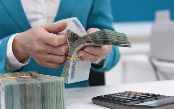 Xây dựng hàng loạt nghị định điều chỉnh tiền lương, lương hưu và trợ cấp - 1