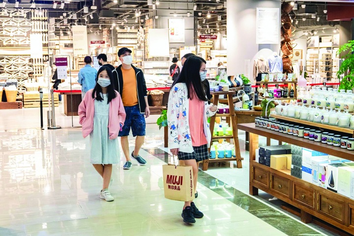 Từ nỗi ám ảnh "con nhà người ta", đến "áp lực đồng trang lứa" của tuổi teen - 2