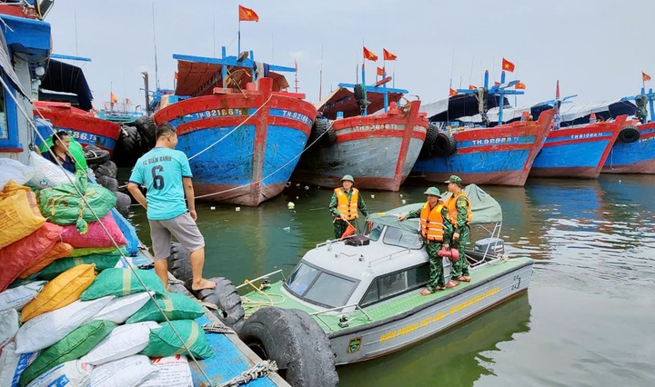 Ứng phó với bão Yagi: Thanh Hóa, Nghệ An cấm biển trong ngày 6/9 - 1