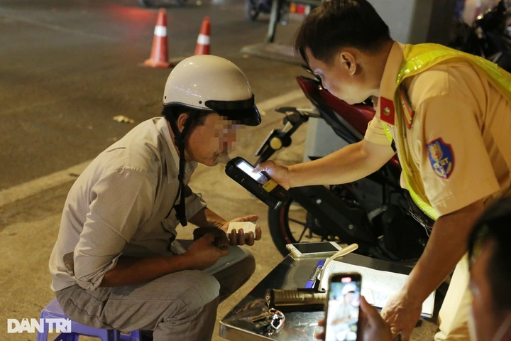 Mức phạt lái xe có nồng độ cồn đang áp dụng theo luật mới nhất - 1