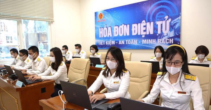 Công chức thuế không phải chịu trách nhiệm khi doanh nghiệp gian lận - 1 Công chức thuế không phải chịu trách nhiệm khi doanh nghiệp gian lận - 1