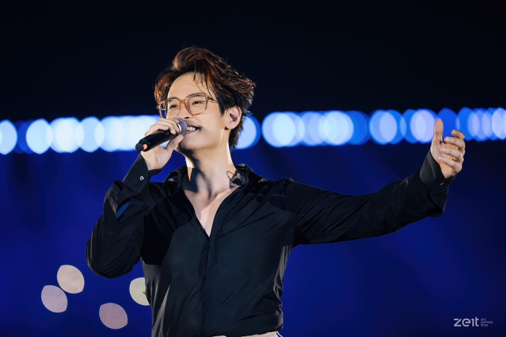 Hà Anh Tuấn góp 1 tỷ đồng hỗ trợ đồng bào bão lụt qua Trung ương Đoàn - 1 Hà Anh Tuấn góp 1 tỷ đồng hỗ trợ đồng bào bão lụt qua Trung ương Đoàn - 1