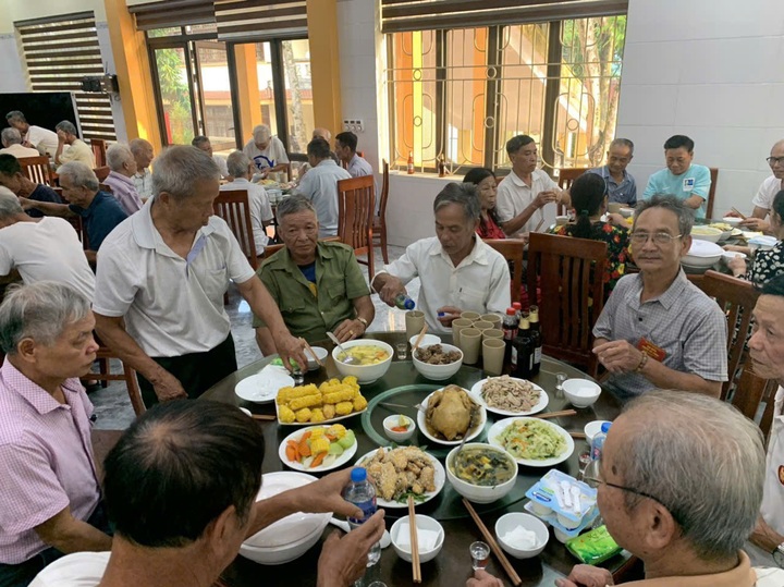 Đảm bảo an toàn cho người có công, đối tượng bảo trợ xã hội trong bão, lũ - 1 Đảm bảo an toàn cho người có công, đối tượng bảo trợ xã hội trong bão, lũ - 1