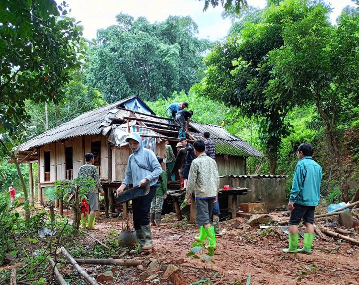 Đồng hành cùng trẻ em và gia đình chịu ảnh hưởng lũ, lụt sau cơn bão số 3 - 2