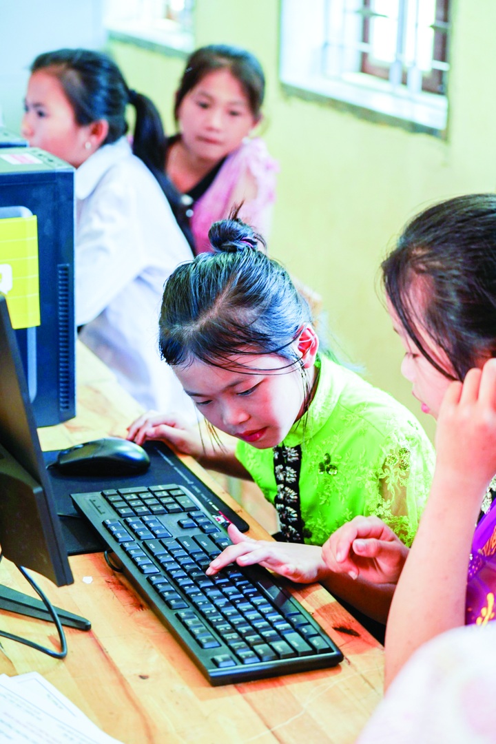 Chuyển đổi số trong giáo dục: Cơ hội và thách thức - 1 Chuyển đổi số trong giáo dục: Cơ hội và thách thức - 1