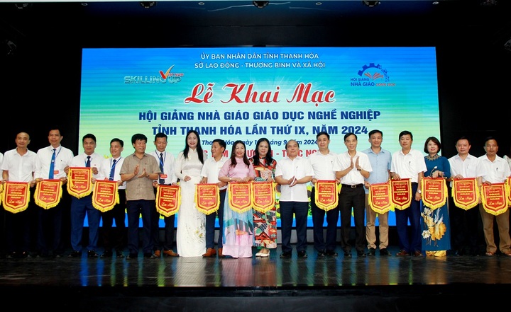 Dạy những gì doanh nghiệp, thị trường lao động và xã hội cần - 1 Dạy những gì doanh nghiệp, thị trường lao động và xã hội cần - 1