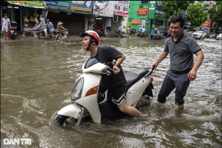 Cách lái xe an toàn không chết máy qua vùng ngập nước và bảo dưỡng sau đó - 2