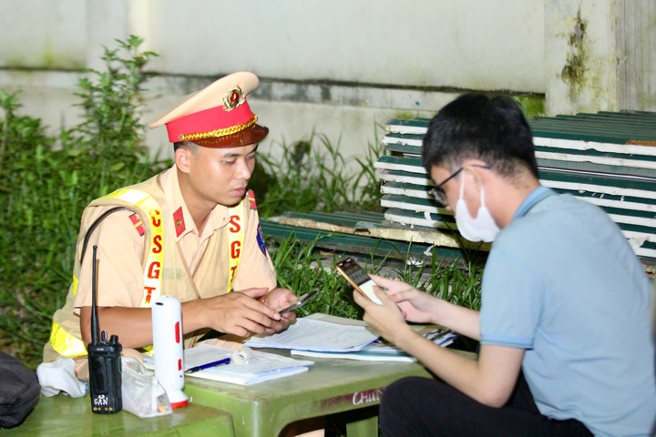 Tài xế "ma men" nhớ vanh vách địa chỉ nhà nhưng quên cả... tên mình - 5